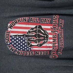 SZ. LARGE Mens tshirt